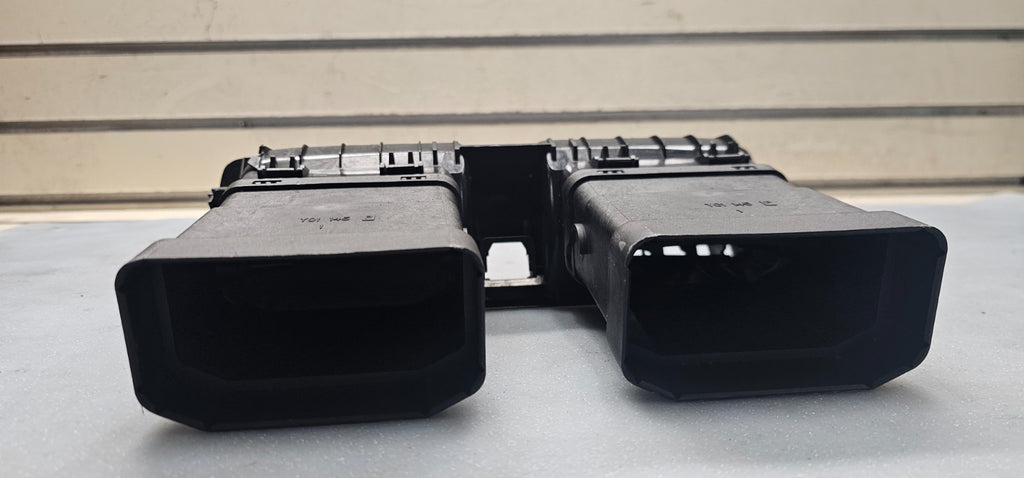 🔥04-07 Volvo S40 Front Middle Dash Center Air Vent Heater Conditioning Black