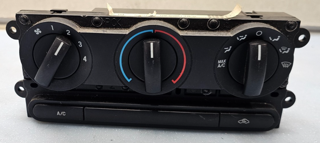 04-08 Ford F150 F250 F350 Dash A/C HVAC Heater Climate Control Temperature Black