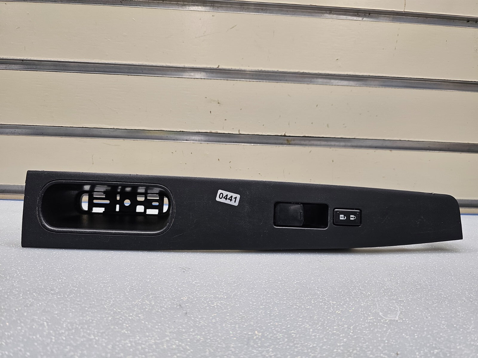 07-10 Sentra Window Control Door Lock Switch Right Passenger Assembly Black