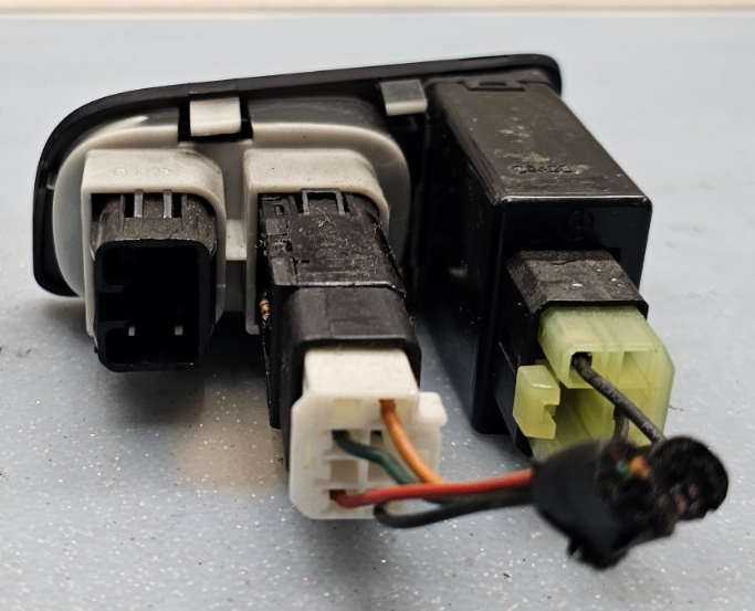 🔥2004-2010 KIA Sportage Control Switch Lock Switch Button OEM