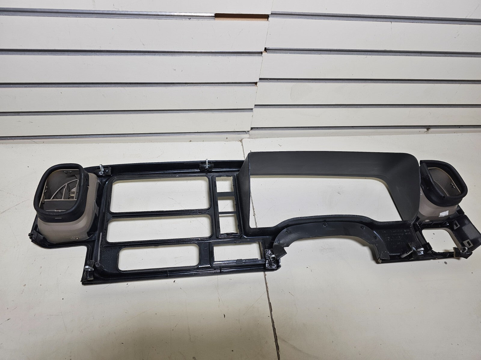 🔥95-99 CHEVY GMC TRUCK SILVERADO C/K Cluster Gauge Speedo Dash Bezel TAN C3