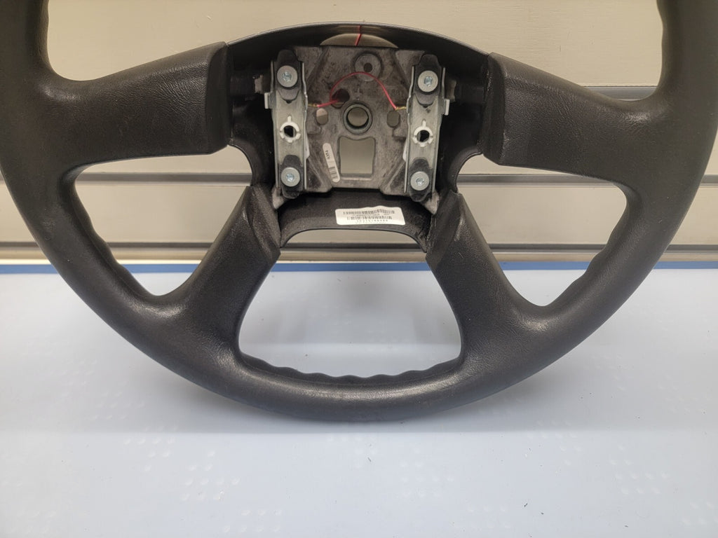 02-09 Trailblazer Envoy03-06 SILVERADO SIERRA YUKON STEERING WHEEL LEATHER BLACK
