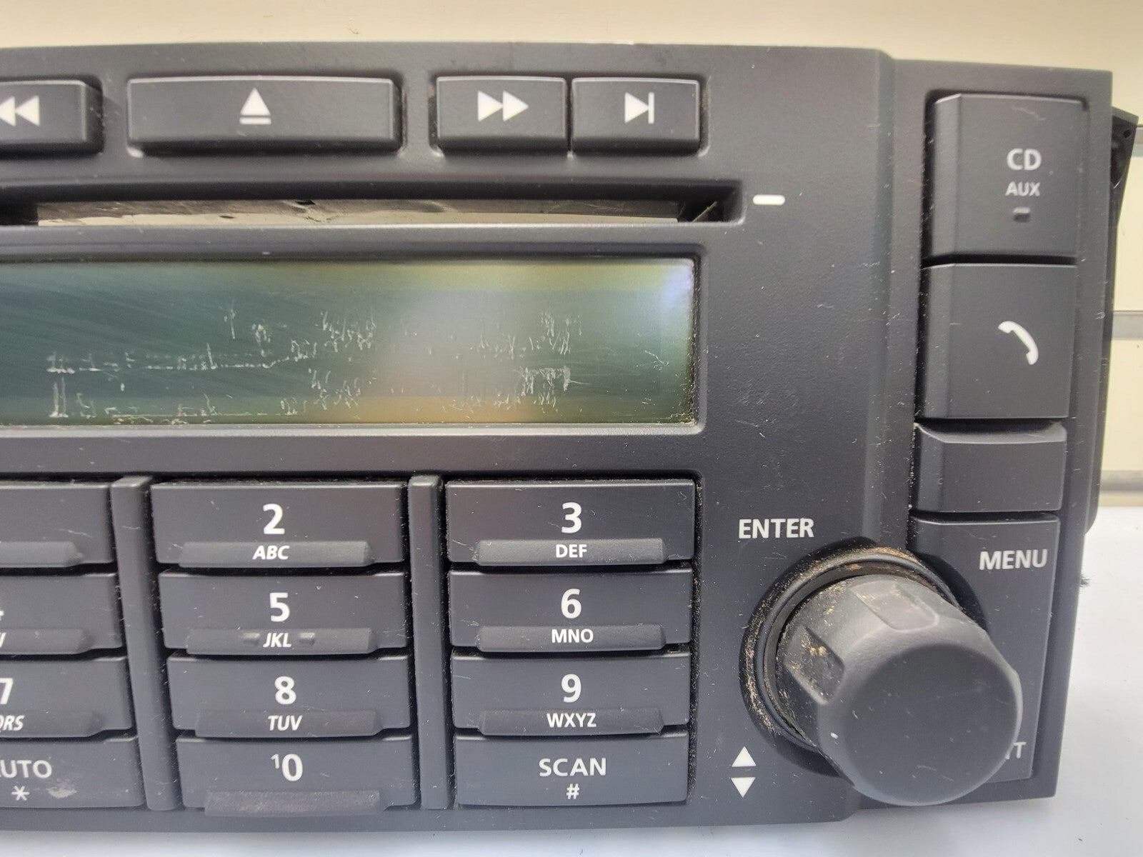🔥2008 - 2011 Land Rover LR2 6 Disc CD Player Radio With Face BLACK