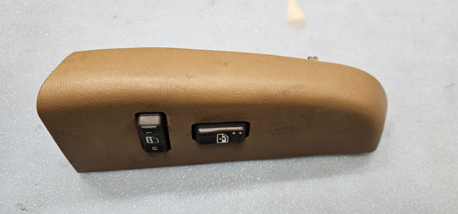 🔥99-02 Silverado SIERRA Front RIGHT Passenger Power Window Switch Lock TAN