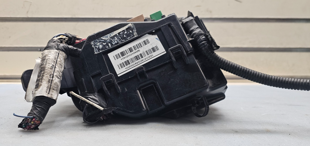 🔥11-13 Elantra Engine Fuse Box Body Control Integrated Power Module TIPM