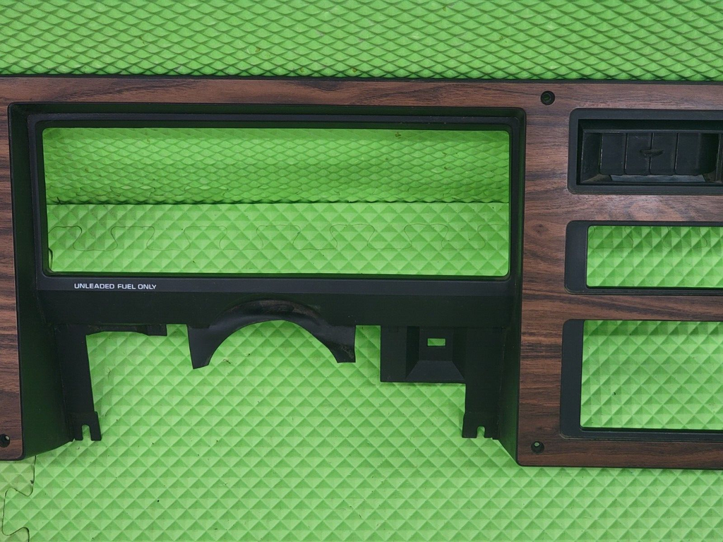 87-96 Dodge Dakota OEM INSTRUMENT CLUSTER DASH SPEEDOMETER TRIM BEZEL WOOD C29
