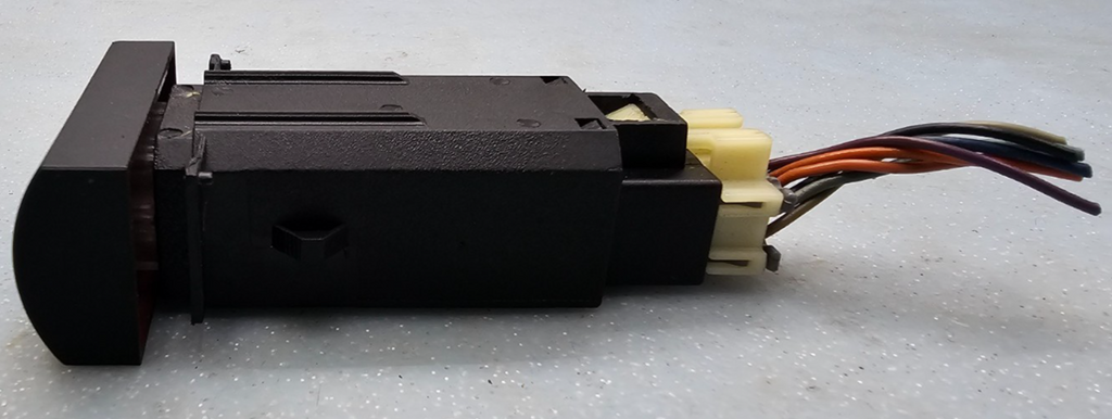 🔥01-03 Saturn L200 L300 LW200 L100 LS1  Hazard Flasher Emergency Light Switch 