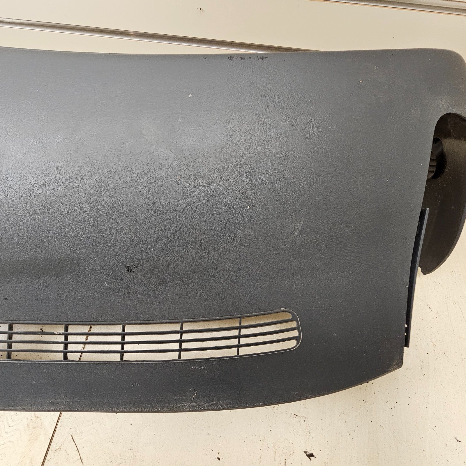 99-06 SILVERADO SIERRA TAHOE Upper Dash Cap Cover Top Dashboard Pad DK GRAY DP1
