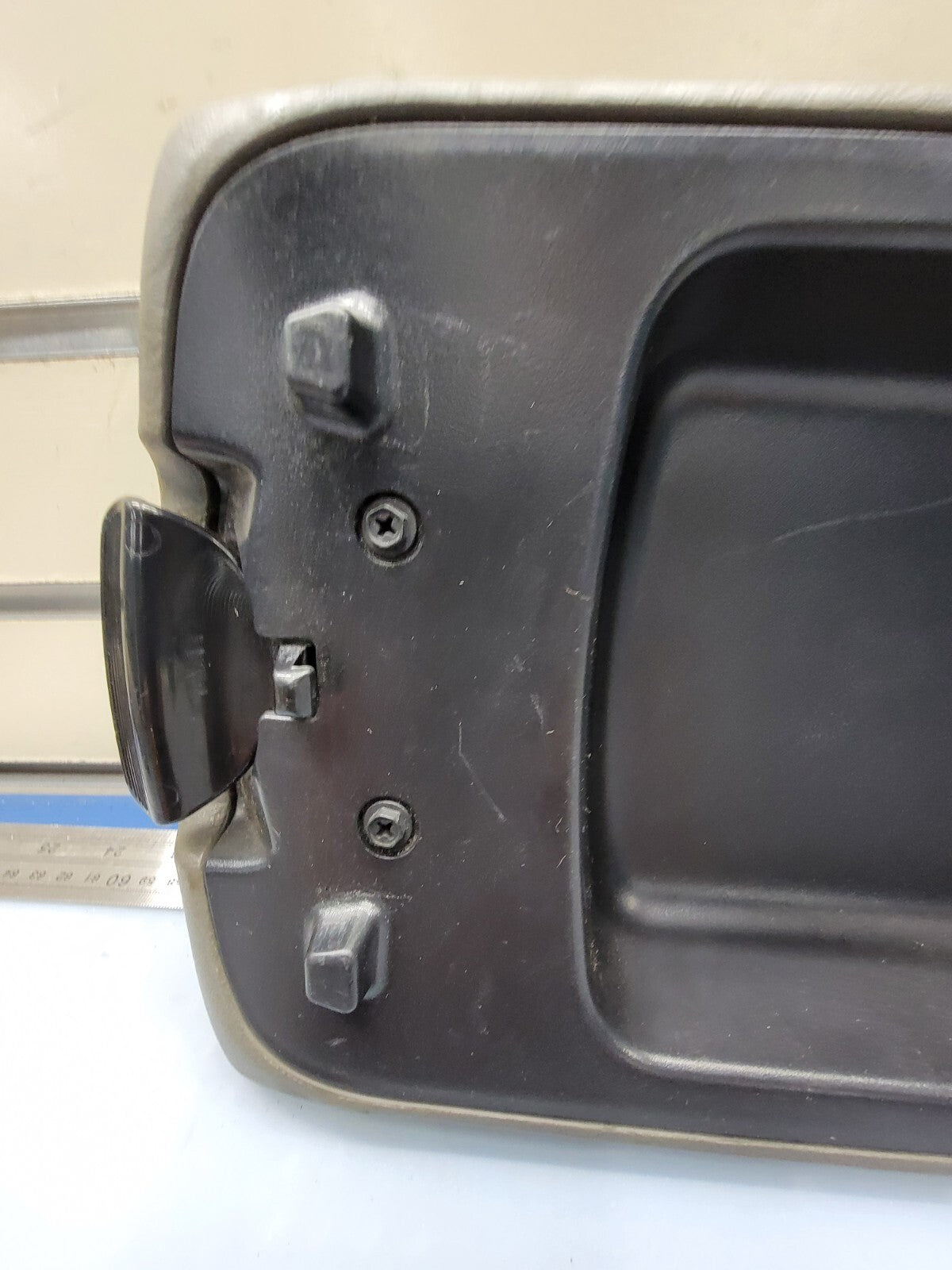 🔥2002-2007 Jeep Liberty Center Console Arm Rest Lid Black OEM