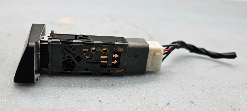 🔥2000-2006 Hyundai Santa Fe Rear Defrost Switch Button OEM BLACK