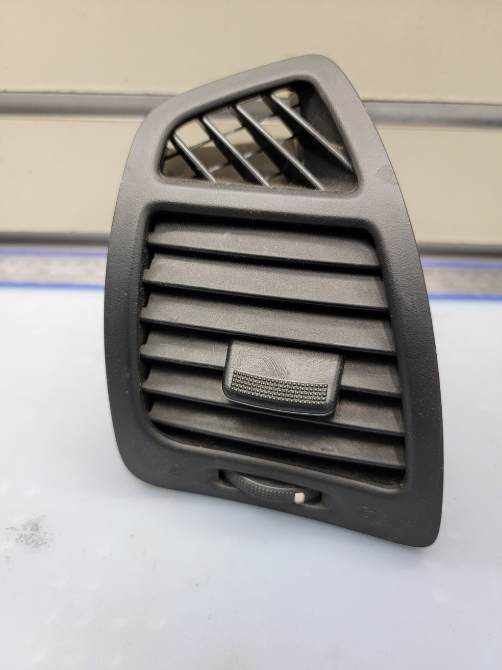 🔥11-13 Kia Sorento Dash Right Passenger A/C Heater Air Vent Duct Grille OEM