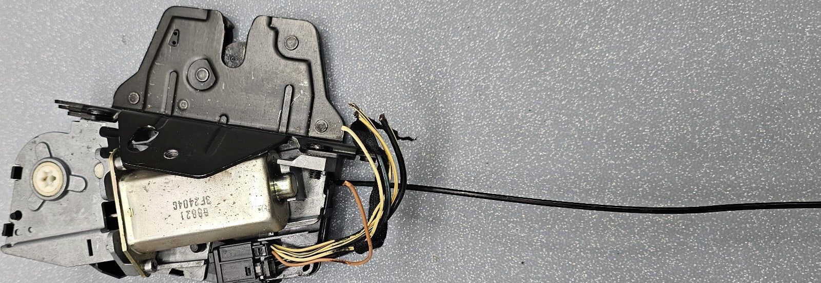 🔥00-06 BMW E53 X5 REAR UPPER LIFTGATE HATCH GLASS LID LOCK LATCH ACTUATOR OEM