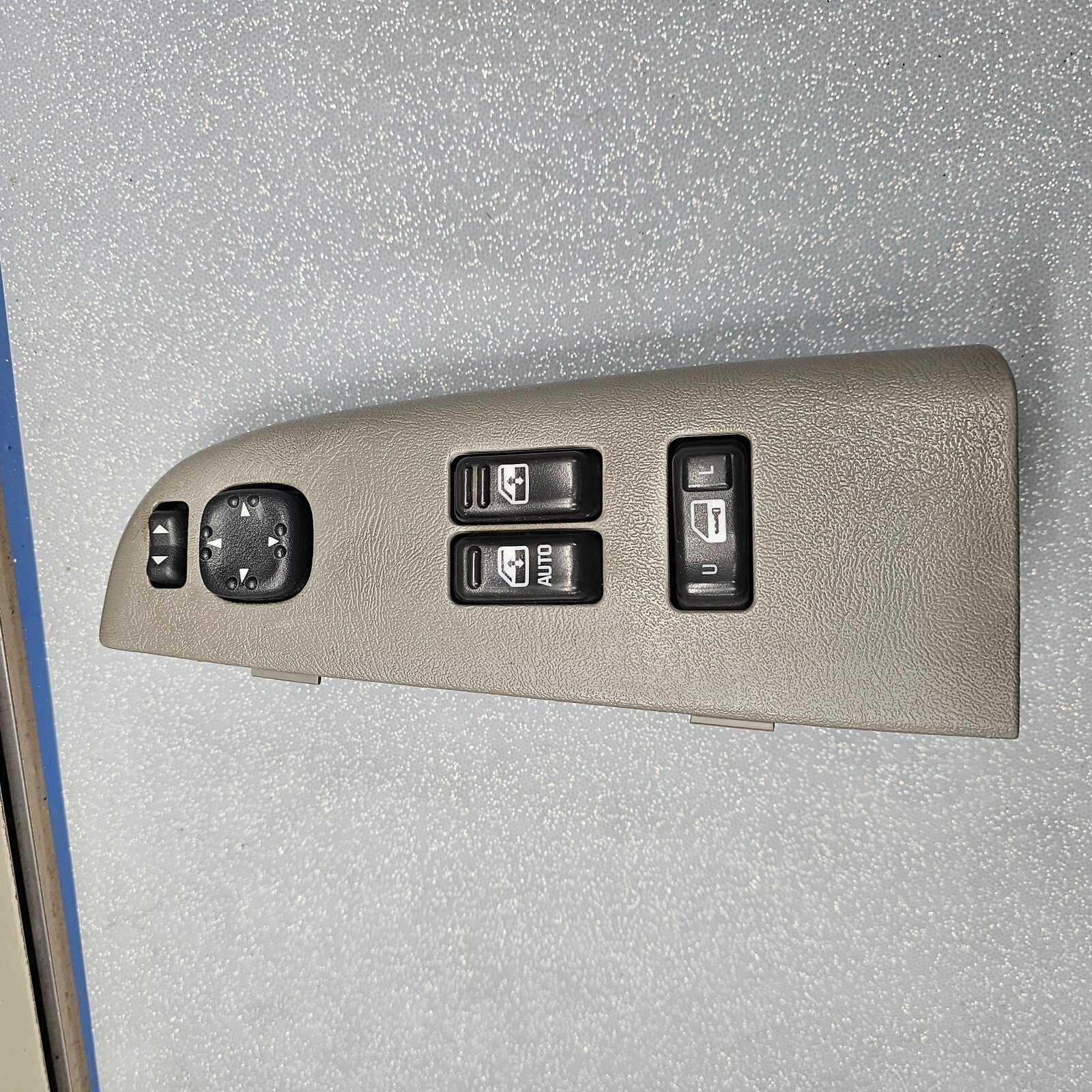 99-02 Silverado SIERRA Door Maste Power Window Switch LEFT Driver LIGHTGRAY WS3