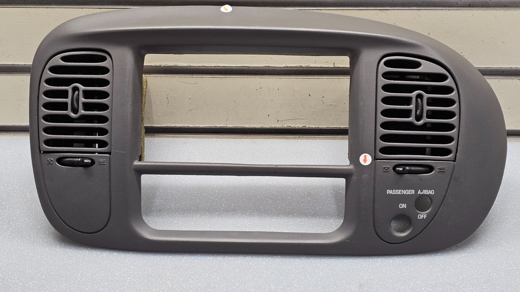 🔥97-03 Ford F150 Center Dash AM FM Radio Climate Trim Stereo BEZEL Panel Gray