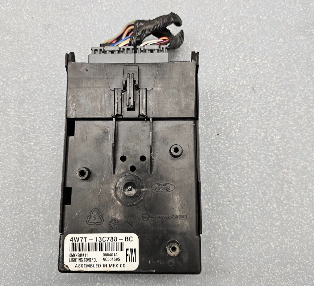 🔥01-04 MERCURY GRAND CROWN VIC LIGHTING CONTROL MODULE   1W7T-13C788-AB/AC/AD