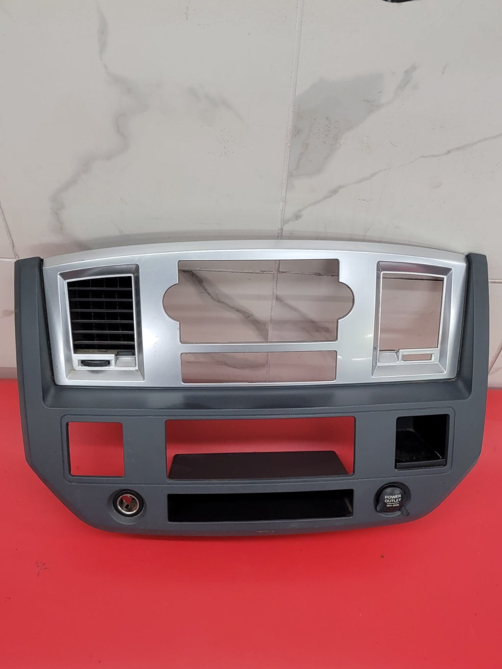 🔥06-08 Dodge RAM Dash RADIO Bezel Climate Trim Panel 🔴Storage SILVER B11