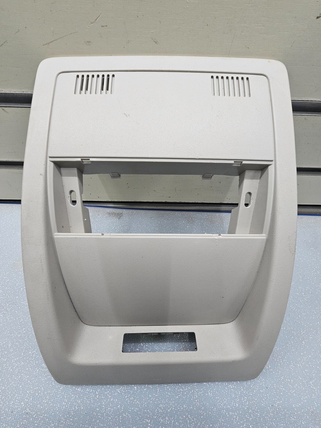🔥2007-2013 Silverado Sierra Overhead Console Map Dome Light Roof LIGHT GRAY
