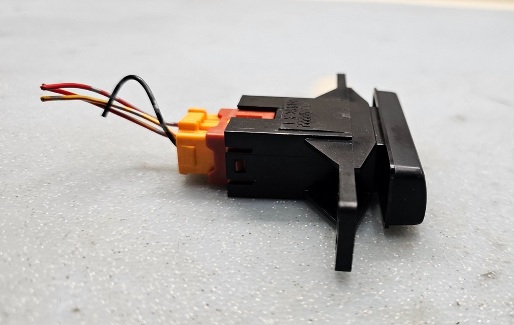 🔥06-08 Suzuki Grand Vitara Hazard WARNING LIGHTS switch sp222k2 Black