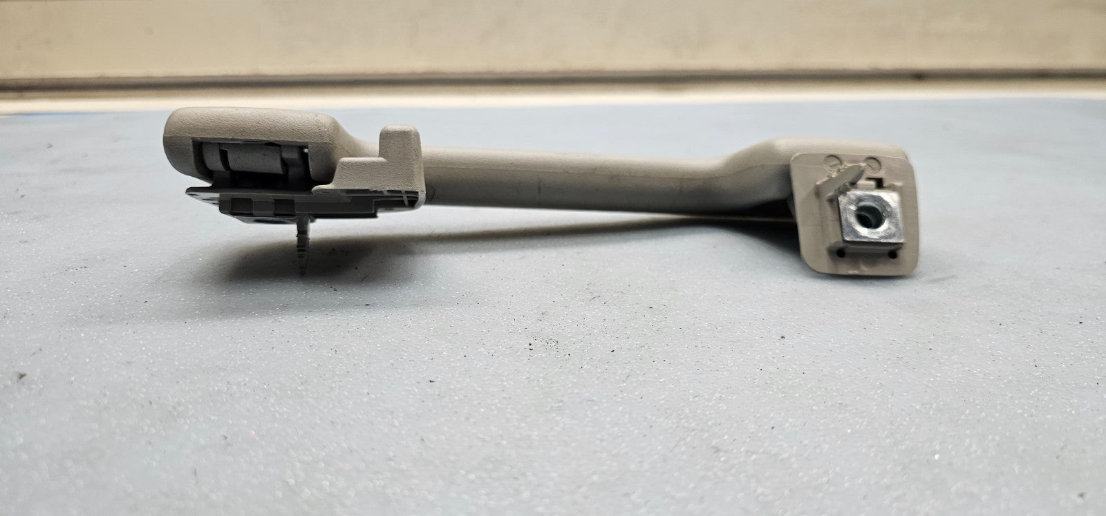 🔥2010-2017 Chevy Equinox Right Passenger Grab Handle tan