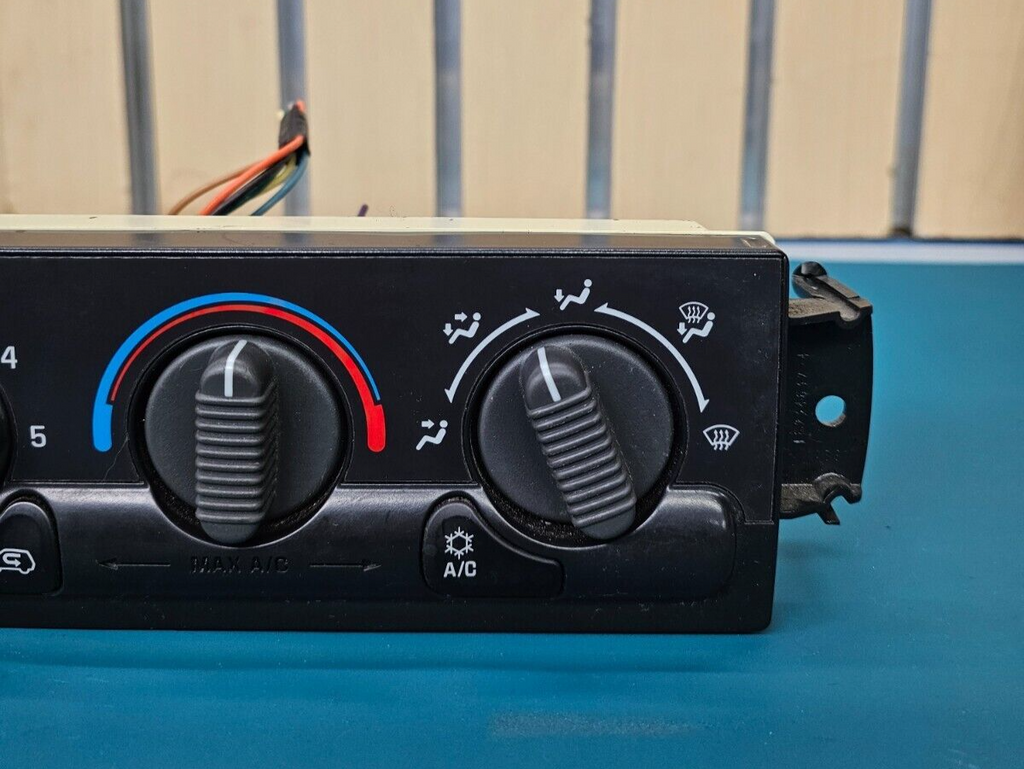 🔥99-02 Tahoe Yukon Dash A/C Heater Climate Control Unit Temperature Conditioner