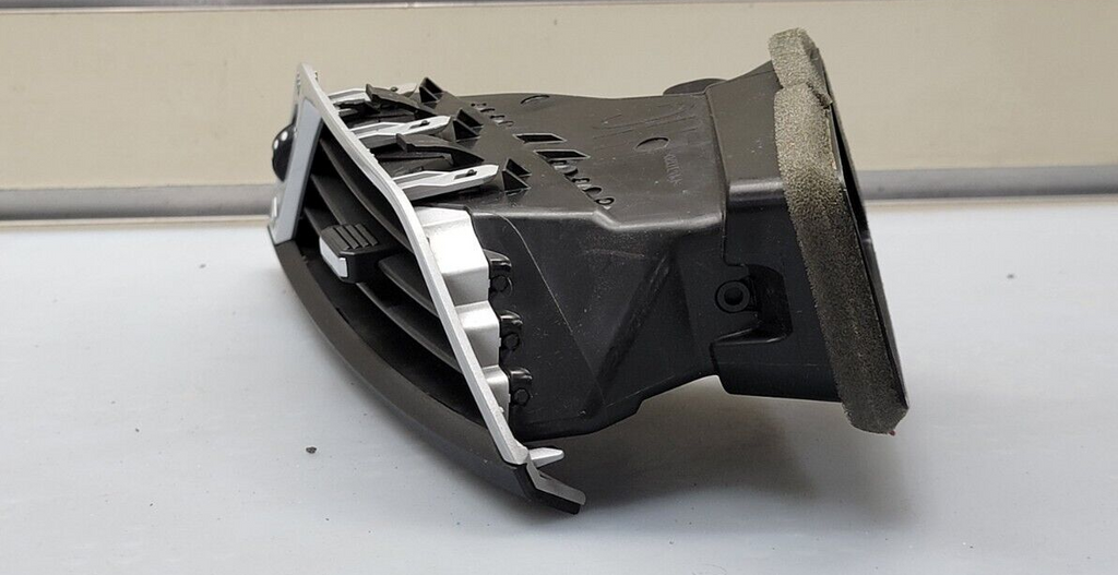 🔥10-17 EQUINOX TERRAIN FRONT CENTER DASH BEZEL LEFT SIDE AIR VENT FILTER SILVER