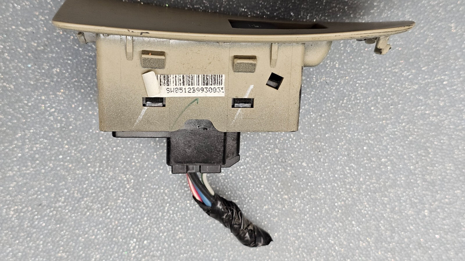 🔥10-13 Buick Lacrosse Front Right Passenger Window Door Switch Lock Bezel Tan