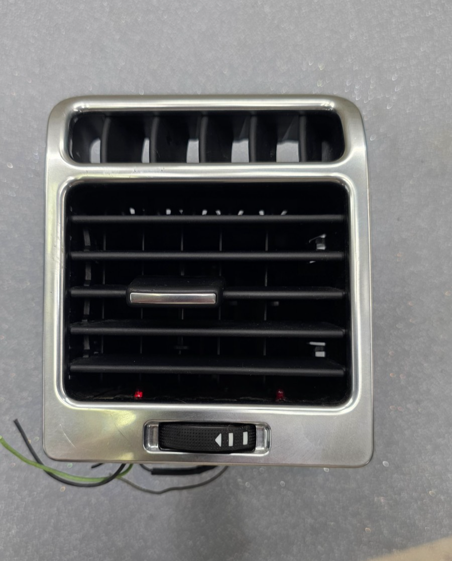 🔥13-19 Land Rover / Range Rover Front Right Dash Board A/C Vent, Silver