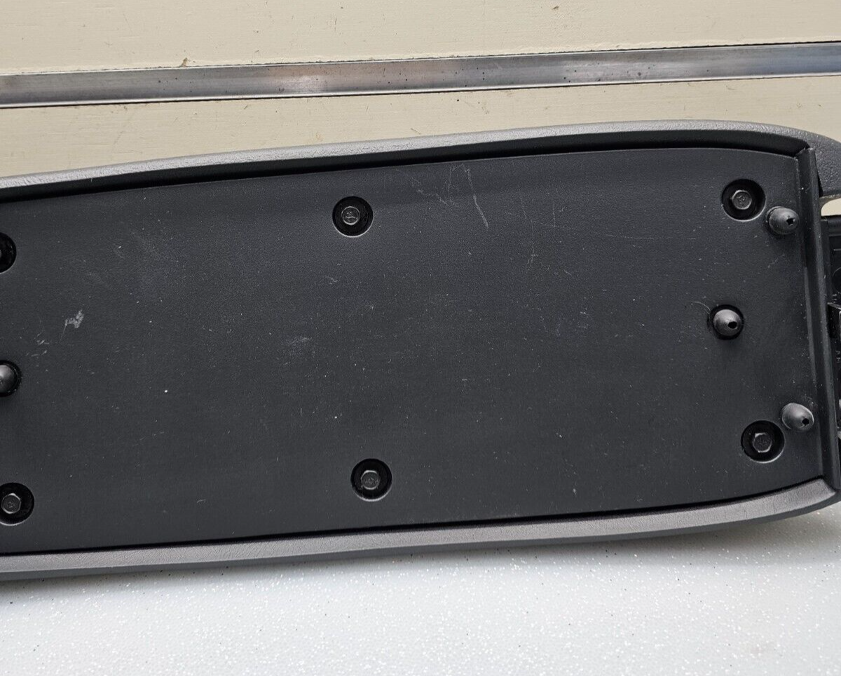 98-04 Chevy BLAZER S10 JIMMY SONOMA Center Console Armrest Cover Lid GRAPHITE L7
