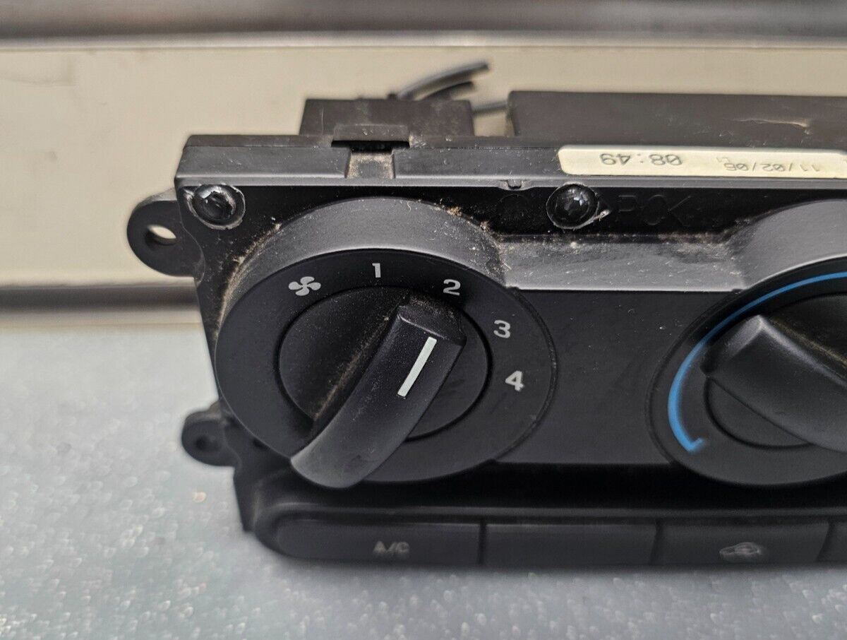 04-08 Ford F150 F250 Dash AC Heater Climate Control Temperature Conditioner OEM