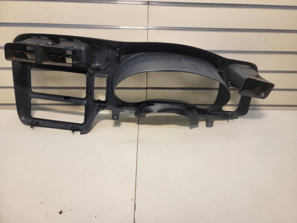 98-04 BLAZER S10 JIMMY SONOMA Cluster Dash Radio Bezel Dark Gray C8