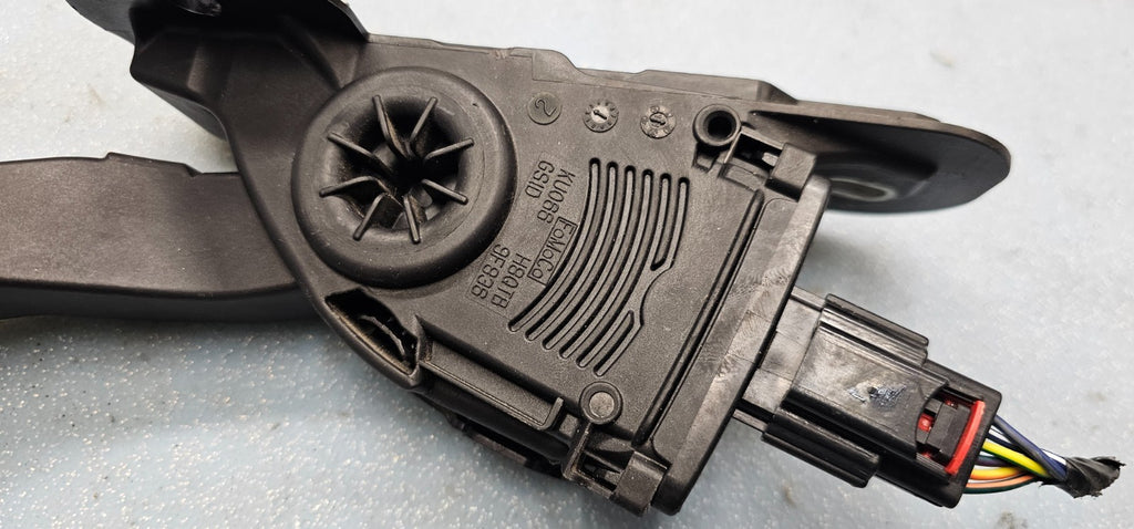 🔥2012-2020 Tesla Model S Accelerator Pedal OEM