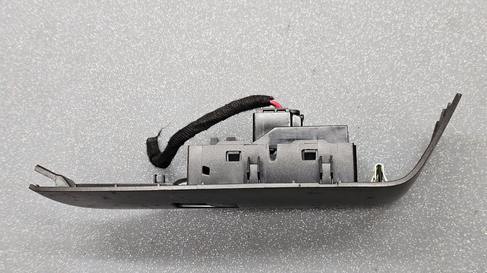 🔥13-15 CHEVY MALIBU FRONT RIGHT PASSENGER POWER DOOR WINDOW SWITCH LOCK GRAY