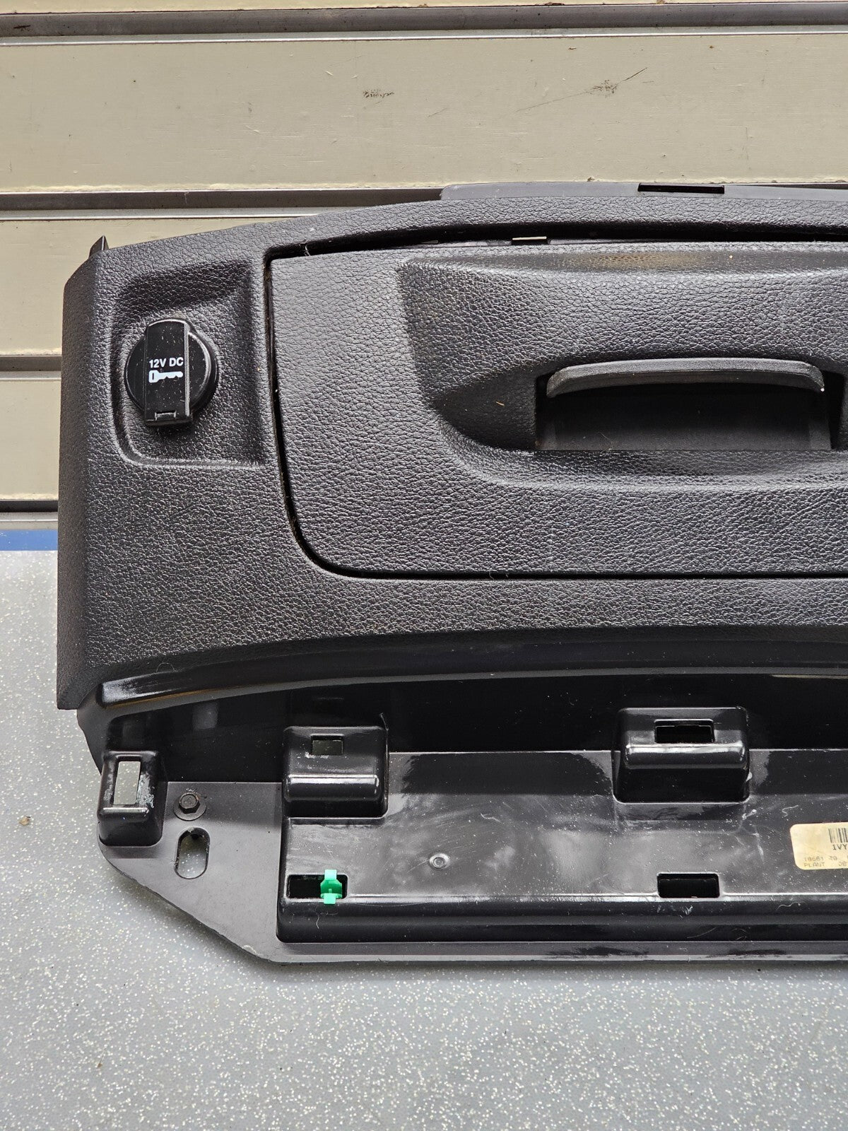 🔥13-15 Dodge Ram Dash Storage Compartment Charging Port Instrument Panel Black