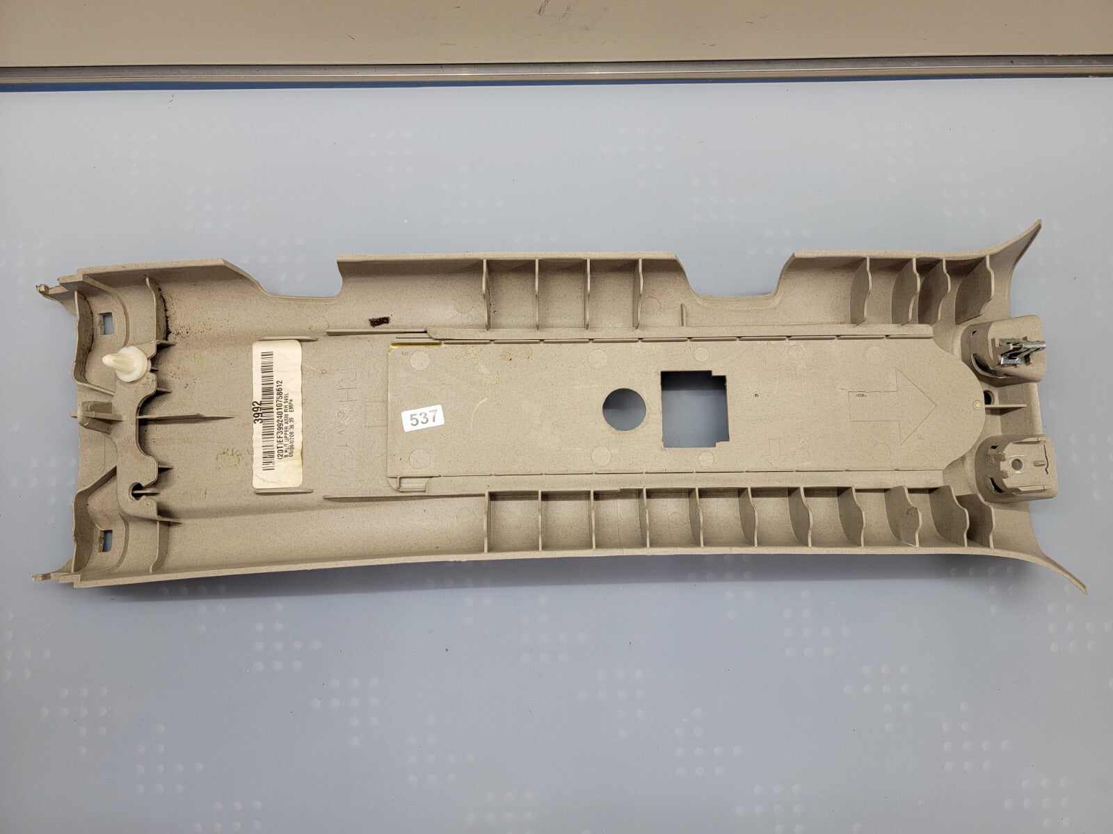 🔥07-09 CADILLAC ESCALADE RIGHT CENTER UPPER B PILLAR TRIM PANEL OEM 108767 Tan