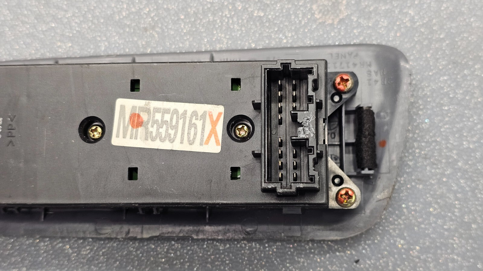 🔥02-06 Mitsubishi Lancer Outlander Driver Left Master Window Switch Panel OEM