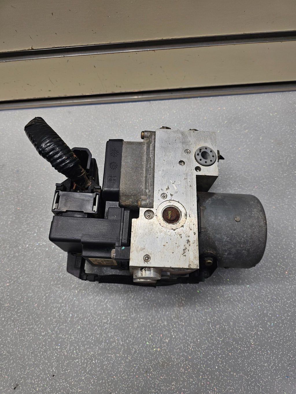 🔥1998-2002 LINCOLN TOWN CAR ABS PUMP ABS CONTROL MODULE ASSEMBLY
