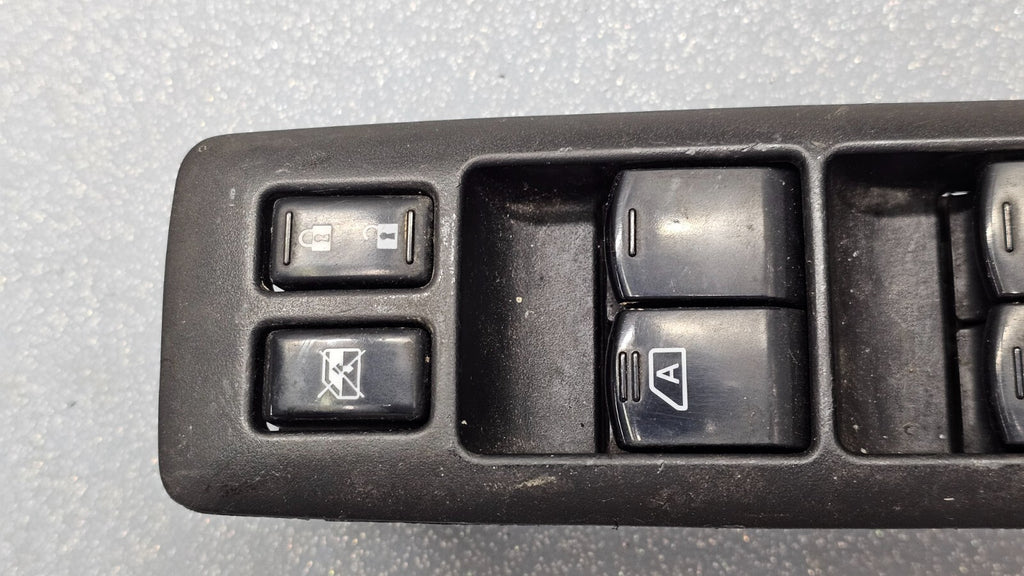 11-15 NISSAN ROGUE FRONT LEFT DRIVER MASTER POWER WINDOW SWITCH ASSEMBLY BLACK
