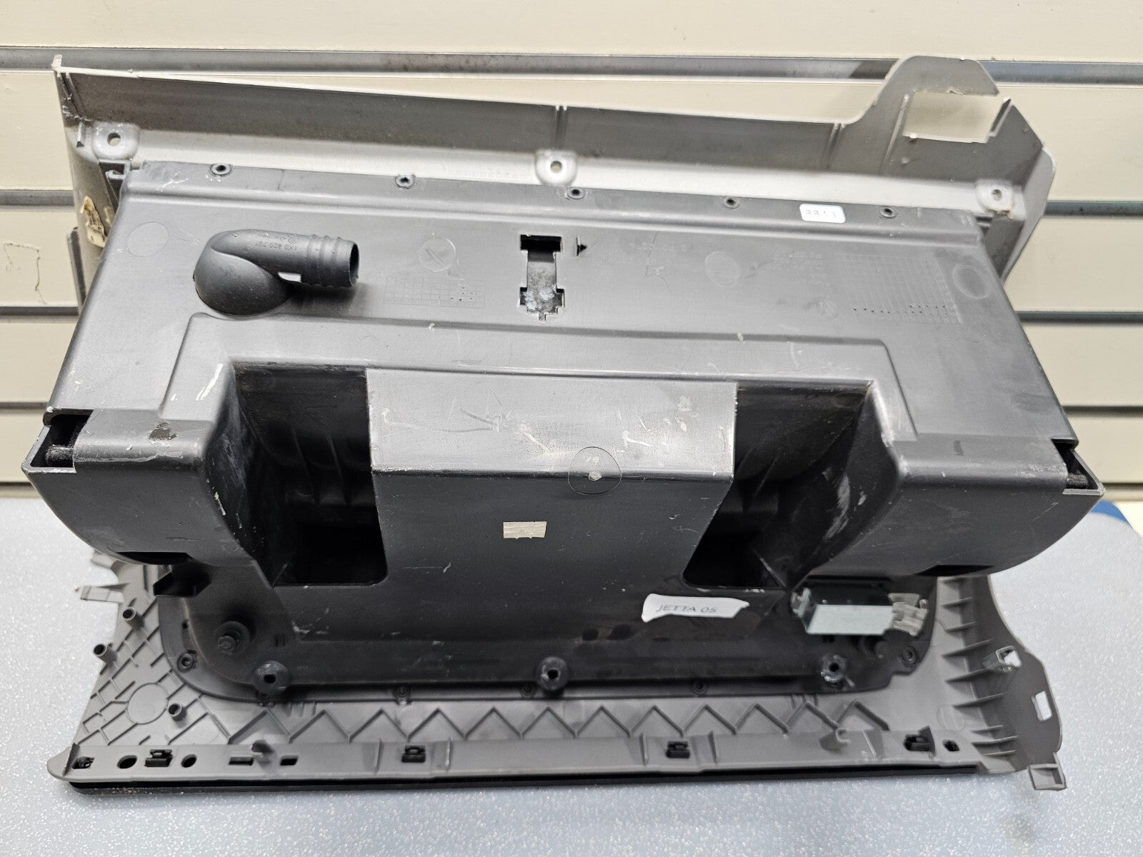 🔥99-06 JETTA GLI GOLF GTI R32 DASH GLOVE BOX COMPARTMENT STORAGE ASSEMBLY GRAY