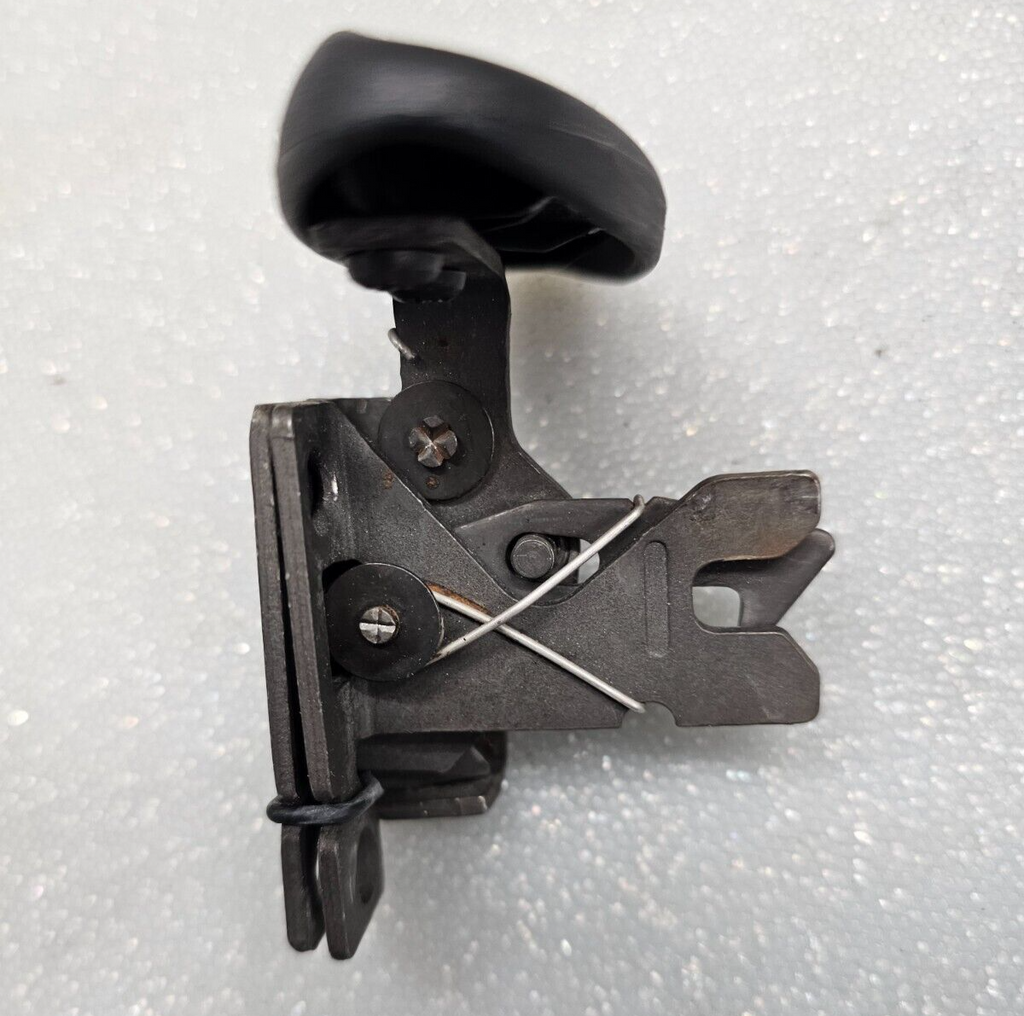 2002-2008 Dodge Ram 1500 2500 CONSOLE LID ARMREST ARM REST LATCH LOCK BLACK OEM
