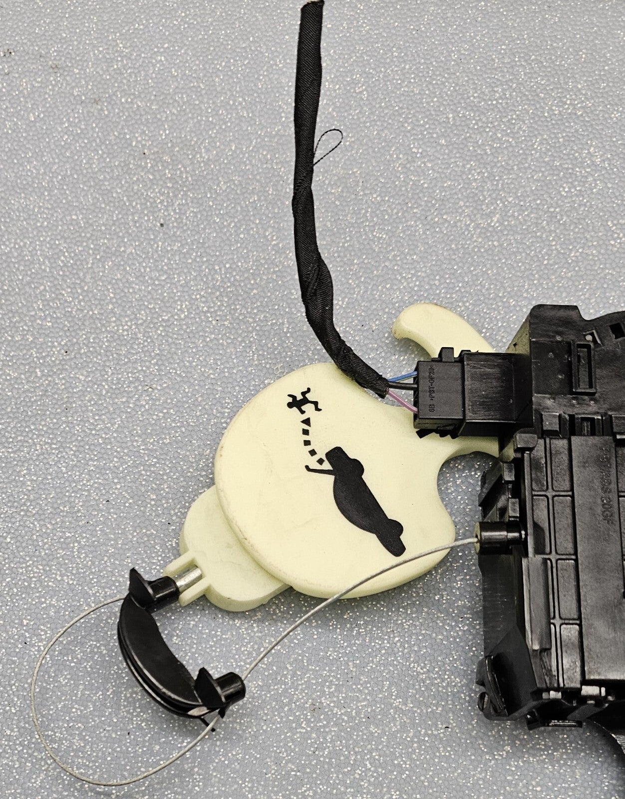 🔥2010-2016 BUICK LACROSSE 2013-2018 CHEVROLET MALIBU TRUNK LATCH ACTUATOR OEM