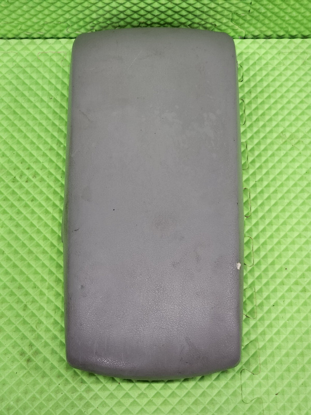 🔥2007-2011 TOYOTA CAMRY CENTER CONSOLE ARM REST LID COVER TOP PAD BOX GRAY