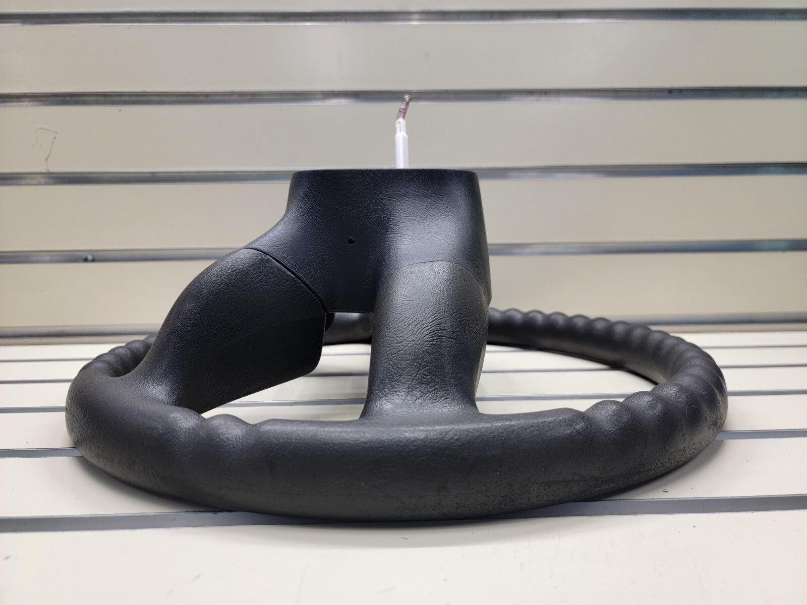 🔥03-06 SILVERADO SIERRA YUKON TAHOE SUBURBAN STEERING WHEEL LEATHER BLACK
