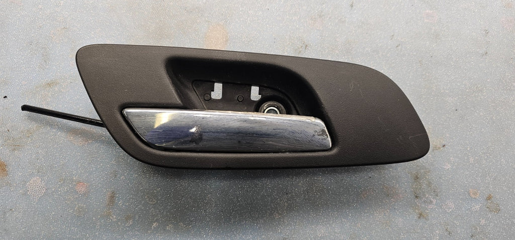 🔥07-14 GM Tahoe Sierra Silverado Left Driver Front Interior Door Handle Black