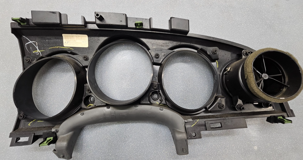 🔥01 -05 CHRYSLER PT CRUISER DASH INSTRUMENT SPEEDOMETER CLUSTER BEZEL SILVER
