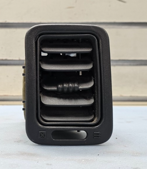 🔥99-06 Silverado Sierra Right Passenger Dash A/C HVAC AC Heater Air Vent Black