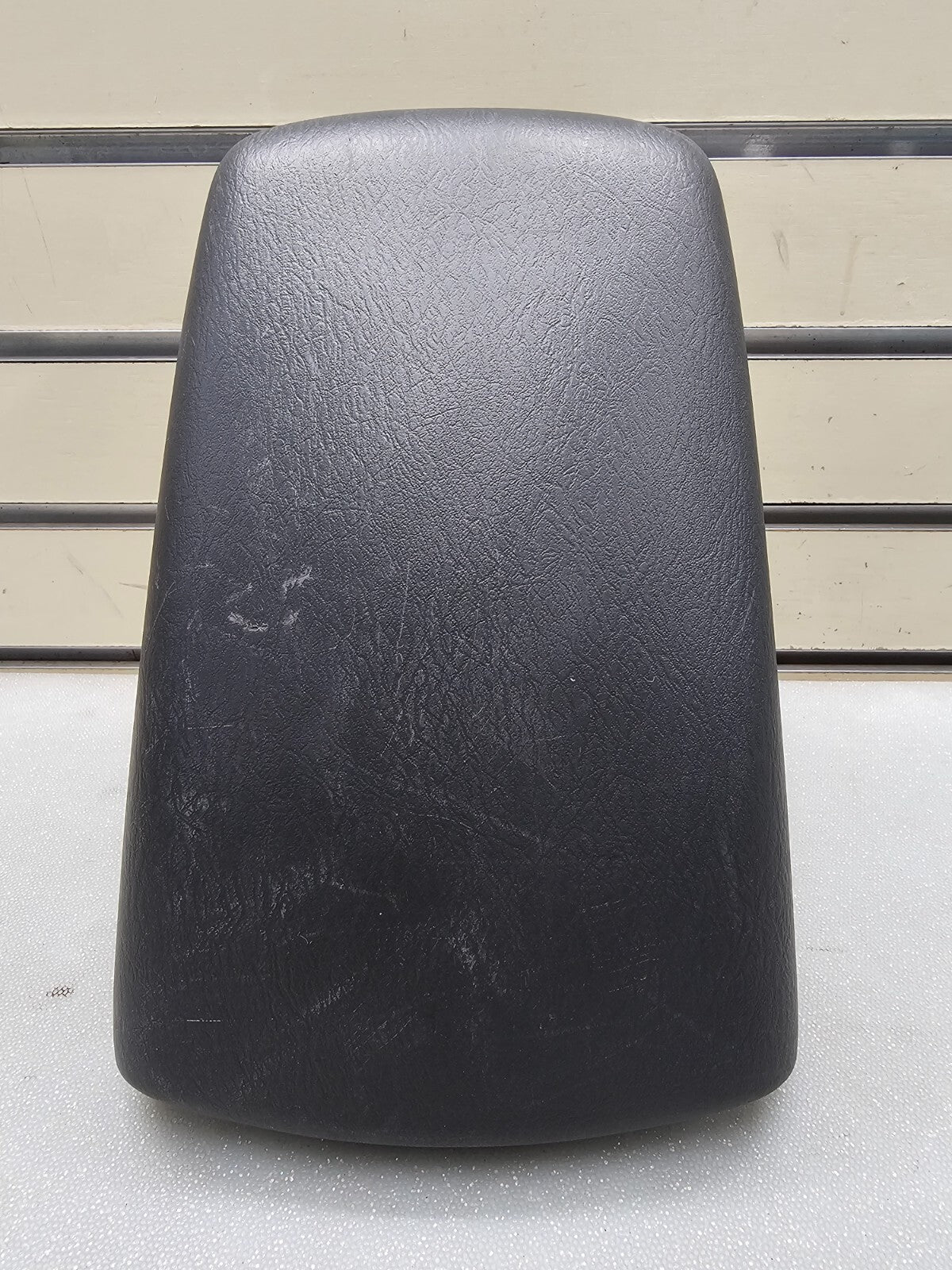 🔥2002-2007 Jeep Liberty Center Console Arm Rest Lid Black OEM