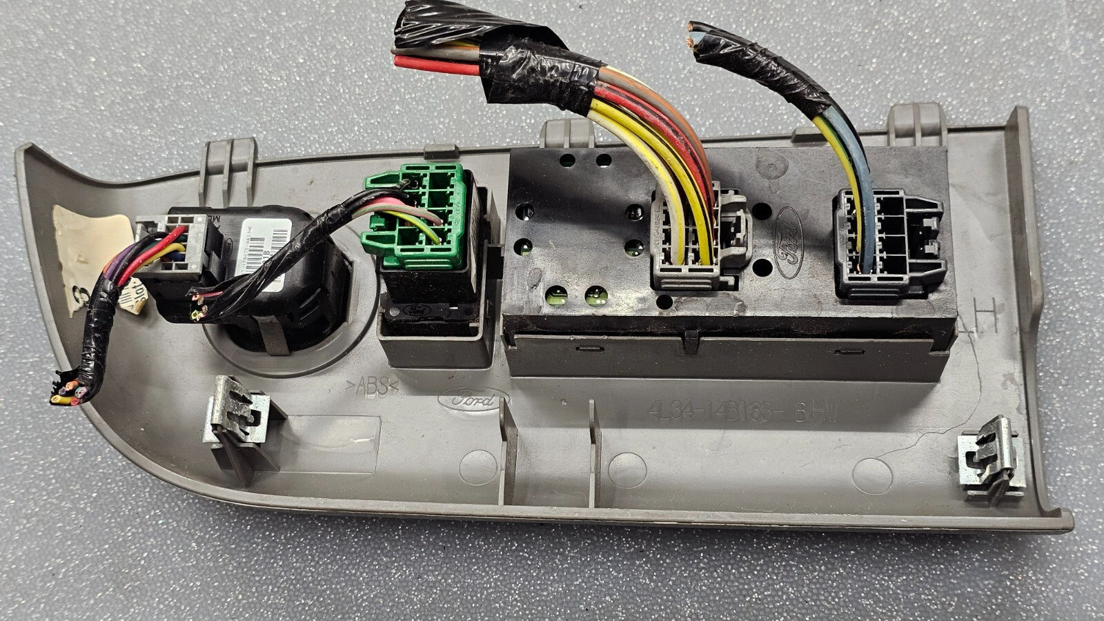 🔥04-08 Ford F150 Left Driver Master Door Window Power Switch Control Gray  WS24