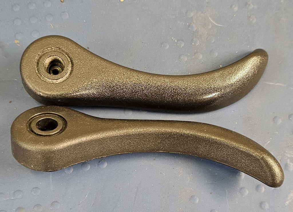 🔥04-12 COLORADO CANYON FRONT LEFT RIGHT SEAT RECLINER ADJUSTMENT HANDLES LEVER