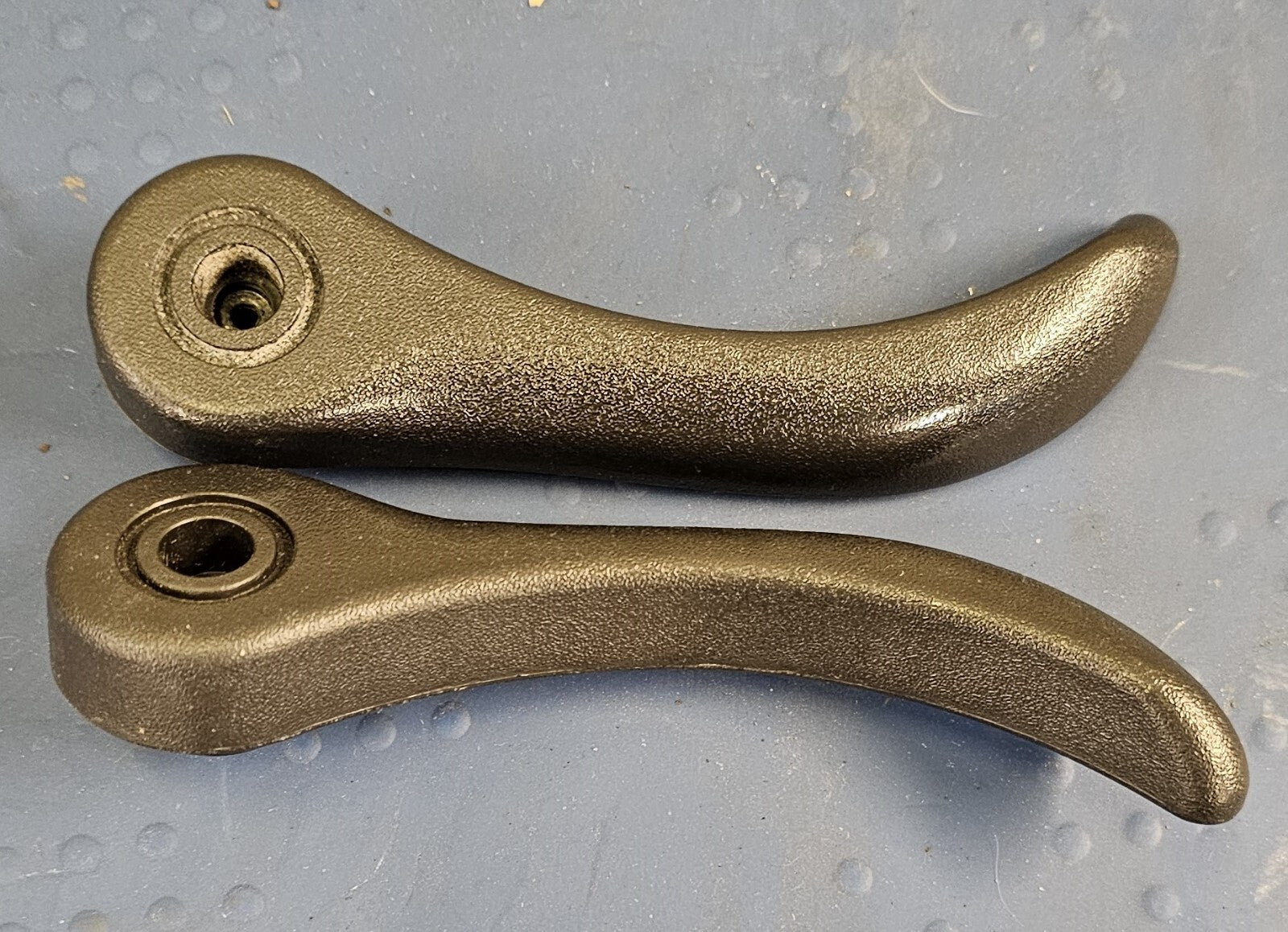 🔥04-12 COLORADO CANYON FRONT LEFT RIGHT SEAT RECLINER ADJUSTMENT HANDLES LEVER