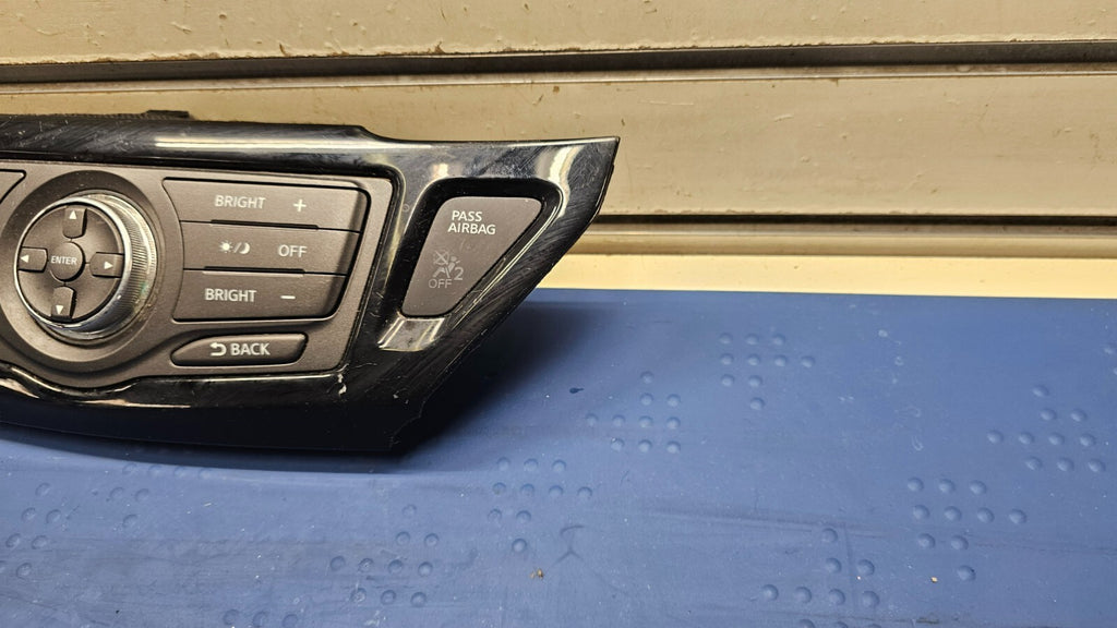 🔥13-15 Nissan Pathfinder Dash AM FM Radio Screen Info Control Panel Display
